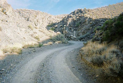 Beyond Aguereberry cabin, the road to Aguereberry Point crosses the plateau and snakes up through the mountains