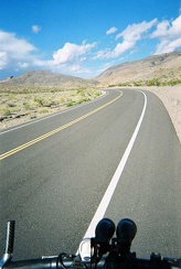 I know I'm very close now to the road toward Monarch Canyon (Chloride Cliff Road)