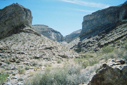 A side canyon just around the corner from my camp site in Monarch Canyon