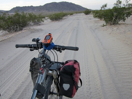 Crucero Road north of Broadwell Dry Lake gets a bit sandy again