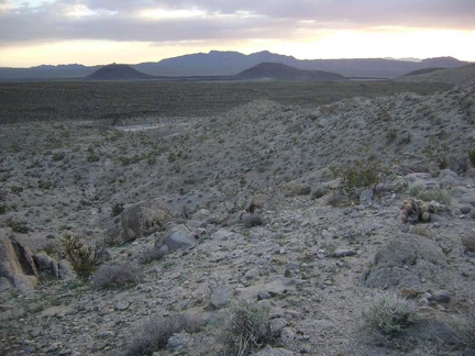 Ah!  Just beyond the end of the animal trail, I spot a wash worth aiming for on the valley floor