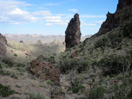 The views behind me, toward Walking Box Ranch Road to the south, are striking in the late-day sunlight