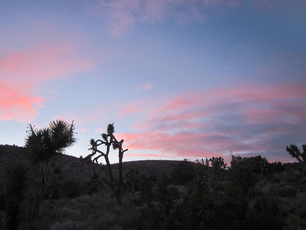 I don't get sunset between these hills near Castle Peaks, but I do see good sunset colors on the clouds