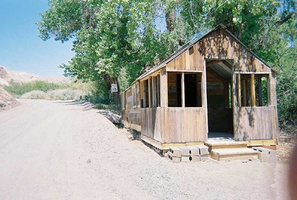 A cabin along China Ranch Road near the store