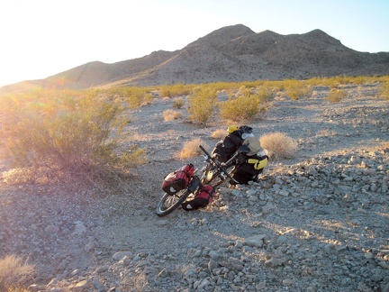 It's almost 16h and I'm just now starting today's bicycle ride out of Broadwell Dry Lake?