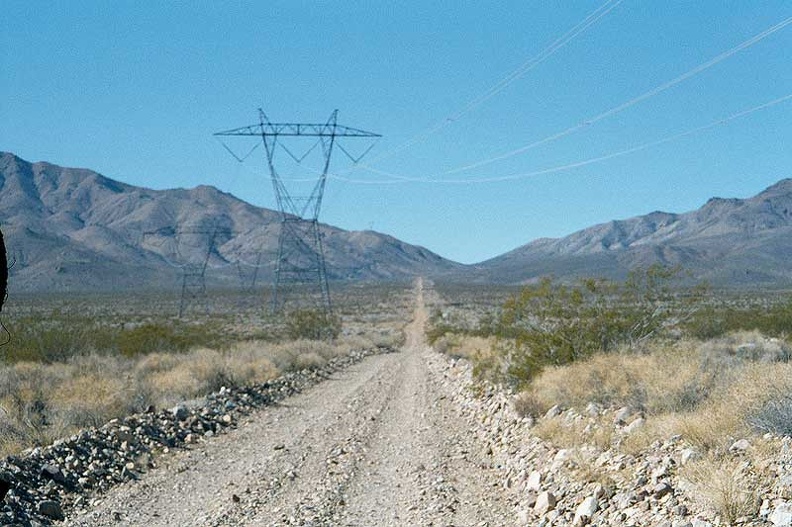 The gravelly road toward Foshay Pass rises slowly