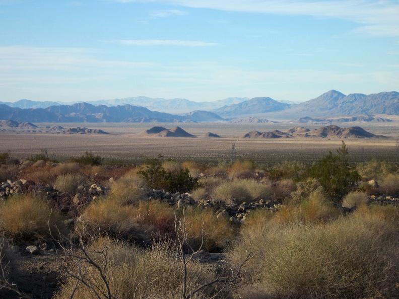 Further down Hyten Spring Wash, I get expansive views across Crucero Valley