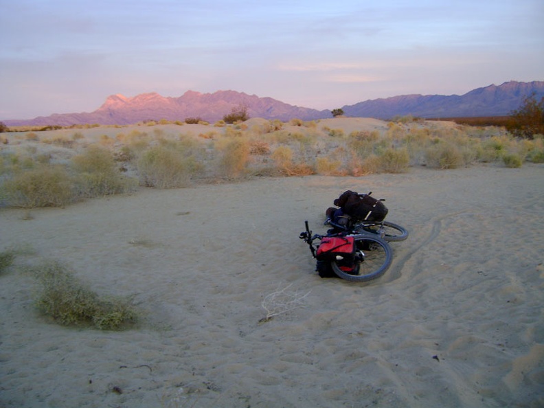 07791-kelso-dunes-road.jpg