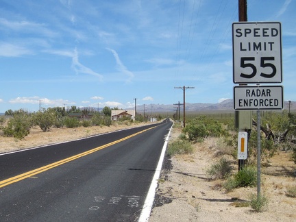 After my break at Kelso Depot, I begin the gentle 15-mile uphill ride on Kelso-Cima Road