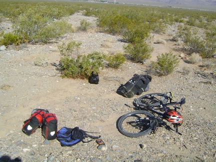 By 9h, the contents of my campsite on Cornfield Spring Road has been decisively packed into my bloated saddlebags