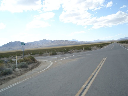 Good things do come to an end, and I reach the bottom of Ivanpah Valley and the beginning of Morning Star Mine Road