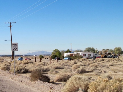 Now that I'm closer to town (Newberry Springs), I'm starting to pass more properties that are occupied