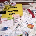 Bagdad Café: business cards, welcome signs (bienvenue) and personal messages everywhere, le tout en français