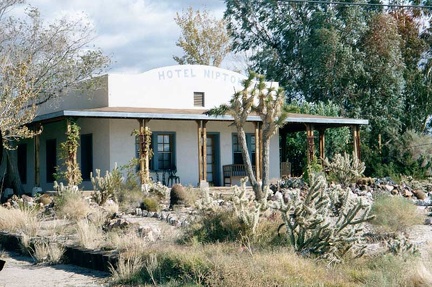 The historic Hotel Nipton building