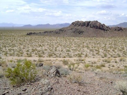 The mound is just high enough to provide nice views of Black Palisades and the surroundings