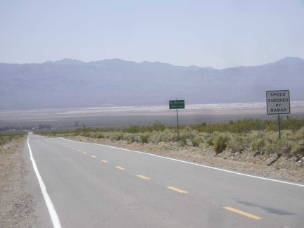 The views back down to Nipton and across Ivanpah Valley from the Nevada State line are superb