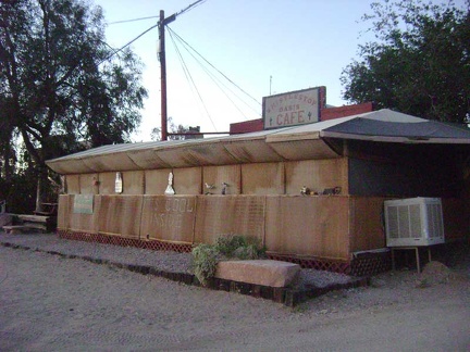 The sun is going down and it's time for another juicy hamburger at the Nipton café