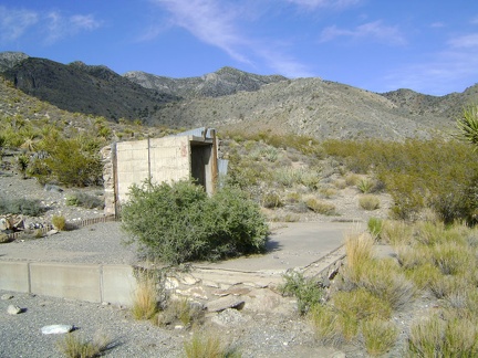 In the area above Pachalka Spring, I find the ruins of an old house