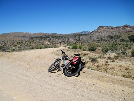 A bit further north on Black Canyon Road, I reach my shortcut road over to Cedar Canyon Road and Pinto Mountain