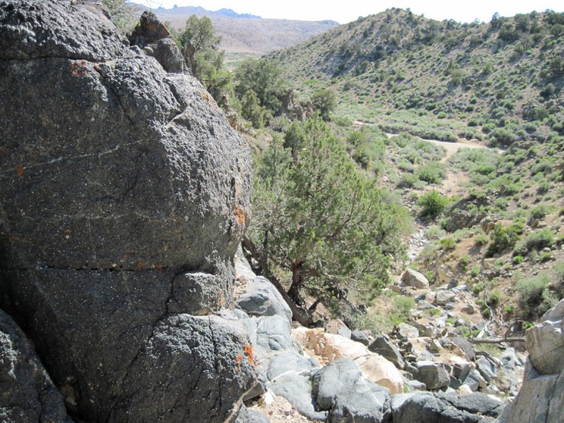 The mini-canyon arrives at a steep drop-off just before reaching Cedar Wash