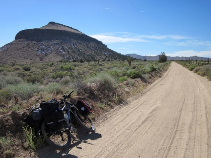 New York Mountains Road passes the eastern tip of Pinto Mountain on a very gentle uphill