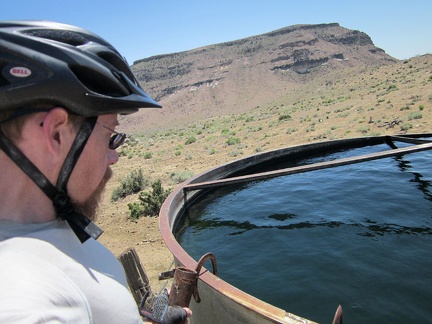 A tank of deep blue fresh water in the desert?