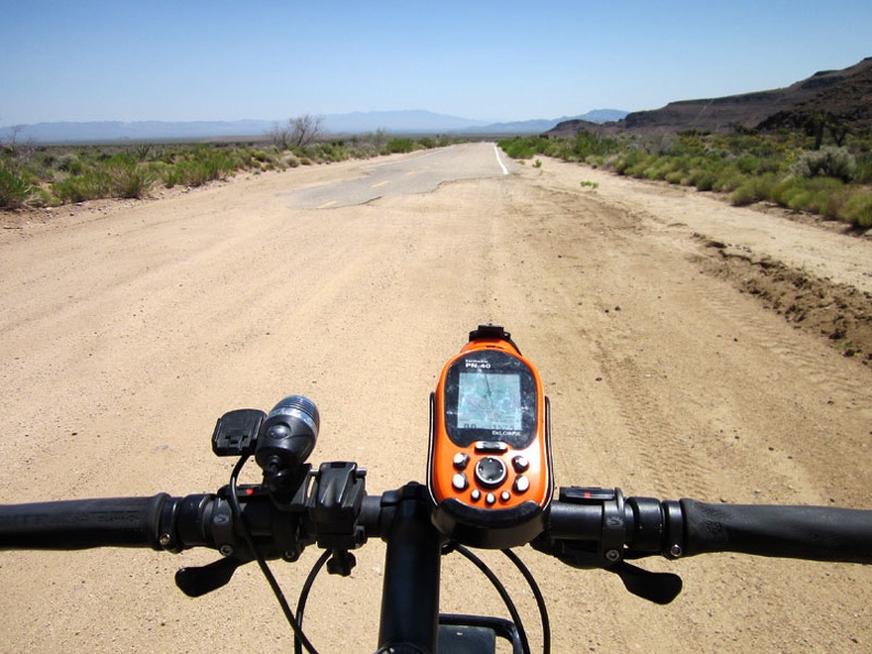 After crossing the valley, Gold Valley Road comes to an end and I join the larger Black Canyon Road