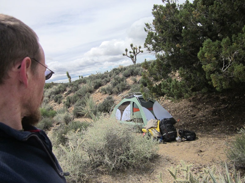 Camp slowly gets packed up, and I lazily leave my Pine Spring campsite around 11h30