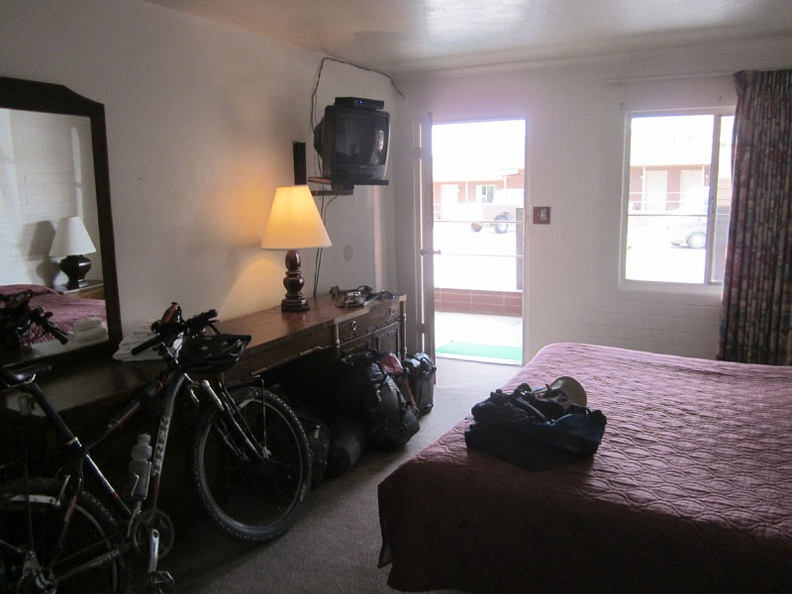 My room is clean, though the mattress rather worn-out, and it's bicycle-friendly