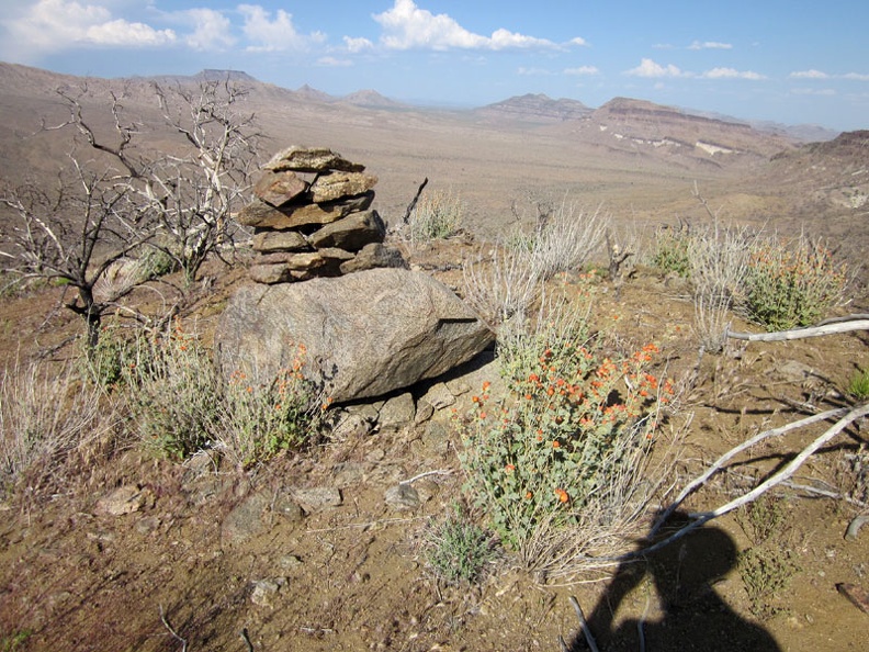I stumble across another rock cairn on my way back down to the Bluejay Mine area