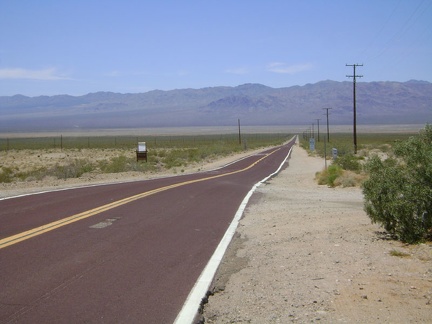 After filling up my water supply and stopping at the store for a cold iced tea, I'm on my way down Nipton Road just after noon