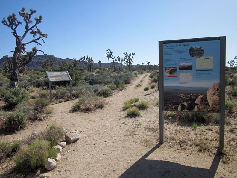 We drive in Sarah's minivan over to the Teutonia Peak trailhead from Mid Hills campground for our end-of-day hike