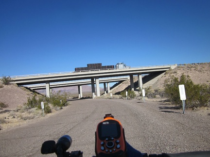 5 miles later, it's time to cross I-40 again, this time by crossing under it