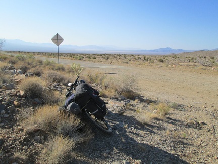 I pull over for a heat-exhaustion break where the pavement ends on Ivanpah Road