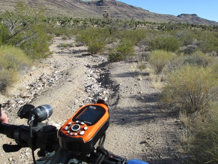 The road is quite rough for the final few miles to Piute Gorge