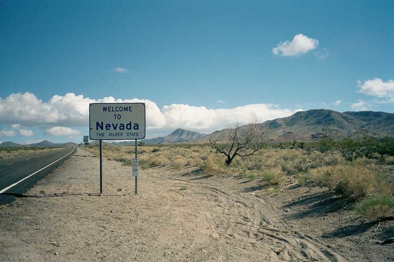 008_6-welcome-to-nevada-800px.jpg