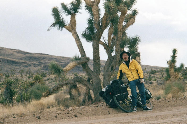 020_18-me-walking-box-ranch-road-800px.jpg