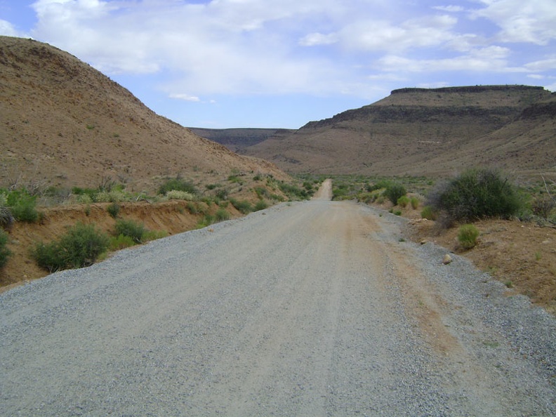 I'm back on Wild Horse Canyon Road in the scenic area