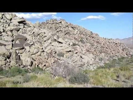 The big rock piles here above Watson Wash are even more impressive up close than they are from a distance